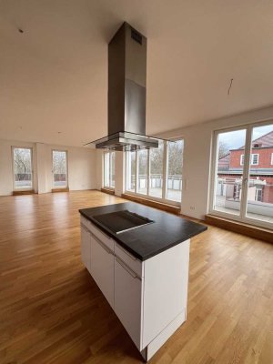 Helles 3-Zimmer Penthouse mit großer Dachterrasse!