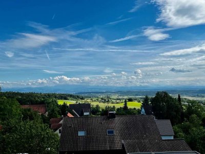 Traumhafter Fernblick auf den See und die Alpen!  Ein Landhaus möchte wach geküsst werden