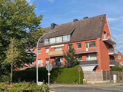 Modernisiertes Mehrfamilienhaus mit 11 Wohnungen und 12 Einzelgaragen in Geesthacht!