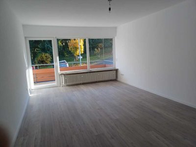 Zweitbezug nach kompletter Modernisierung:     2-Raum-Wohnung mit Balkon in Bad Breisig