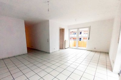 Zentrale 2-Zimmer-Wohnung mit Balkon, Tageslichtbad und Tiefgaragenstellplatz