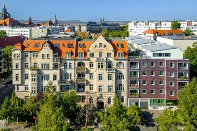 Innere Neustadt. Nobles Altbaujuwel mit Loggia und Stadtblick.