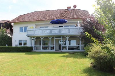 Schönes Einfamilienhaus mit Einliegerwohnung (Mehrgenerationshaus) in gepflegtem Zustand