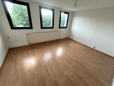 Kleine praktisch aufgeteilte Dachgeschosswohnung