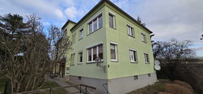 Geschmackvolle 3-Raum-EG-Wohnung mit gehobener Innenausstattung mit Loggia in Dresden