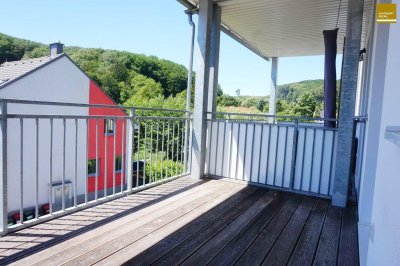 Schöne 2 Zi-Wohnung mit Balkon - Carport vorhanden