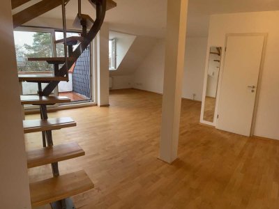 Exklusive 3-Raum-Maisonette-Wohnung mit Balkon und Einbauküche in zentraler Lage von Hamburg