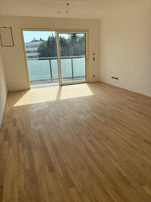 • Neubau -moderne 2-Zimmer-Wohnung mit großem Balkon!