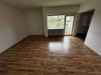 Schöne 3 Zimmer Wohnung mit Balkon in Kandel