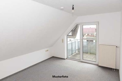 4-Zimmer-Wohnung in gutem baulichen Zustand