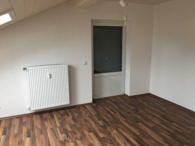 Schöne vier Zimmer Wohnung in Landshut (Kreis), Weihmichl