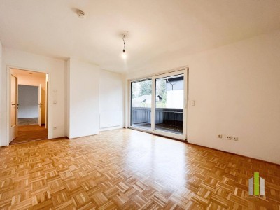 Helle 2 Zimmer WHG mit großen Balkon und Carport