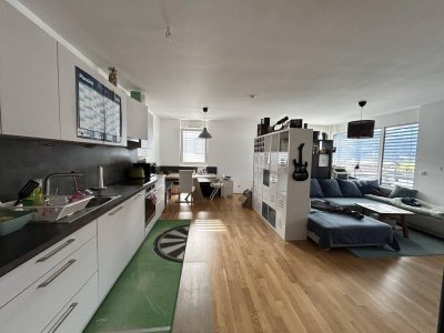 Vomp: Moderne 3-Zimmer-Wohnung mit großzügigem Balkon und zwei Tiefgaragenstellplätzen