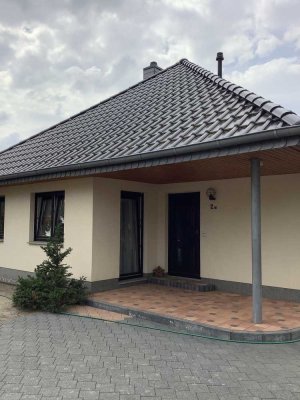 Einzugsbereites Wohnhaus in zentraler Lage