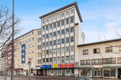 Schöne, große Wohnung/Büro-/Praxisfläche in zentraler Lage