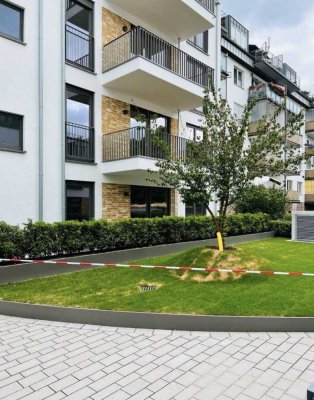 Modernisierte Wohnung mit einem Zimmer und Balkon in Düsseldorf