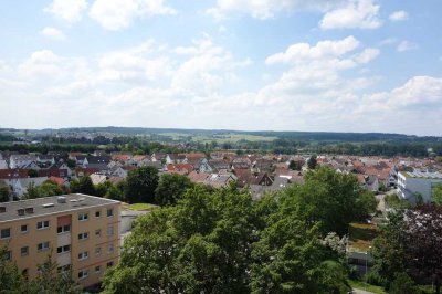 3 Zi. Wohnung mit Ausblick