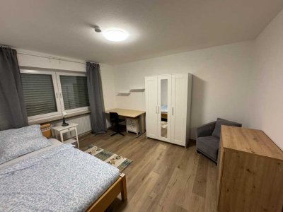 Moderne & gemütliche WG Zimmer in Königsbrunn | Vollmöbliert | All-Inclusive | 15 Min nach Augsburg