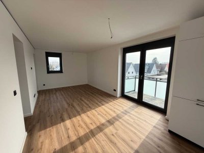 Erstbezug nach Sanierung mit Balkon und Einbauküche: Geschmackvolle 2-Zimmer-Penthouse-Wohnung