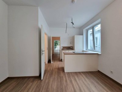 Traumhafte Erstbezug-Wohnung mit Balkon - Hofruhelage