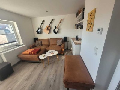 Vollmoblierte helle Single-Wohnung mit riesen Terasse/Balkon sucht Nachmieter