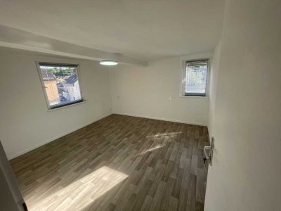 1 Zimmer 16qm WG Unterkunft, Heilbronn-Talheim, Miete