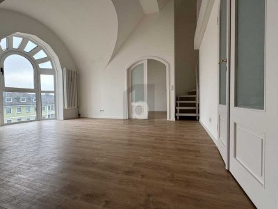 LOFT MITTEN IN SCHWABING, SOFORT EINZIEHEN