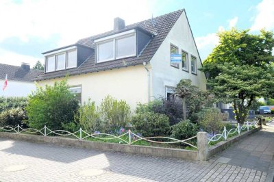 Zweifamilienhaus mit Garage in Toplage