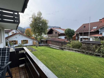 Gemütliche Hochparterre Wohnung mit Balkon und Blick auf den Grünten