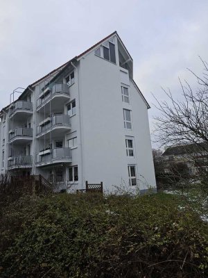 Möblierte Wohnung auf Zeit - Dauer modern, jung, 3 Zi., offene Küche, Diele, Bad. In Zentraler Lage.