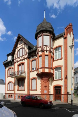 Kernsanierter Altbau in ruhiger Innenstadtlage mit sechs Wohnungen - 1. OG links