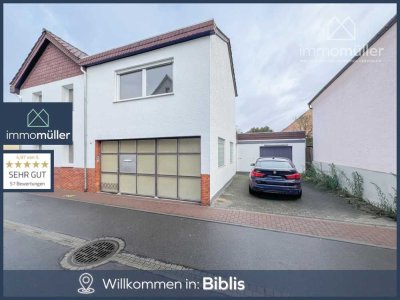 Zweifamilienhaus mit Garage und viel Abstellfläche in Biblis!