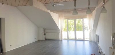 Charmante 4-Zimmer-DG-Wohnung mit Balkon und EBK in Neu-Isenburg