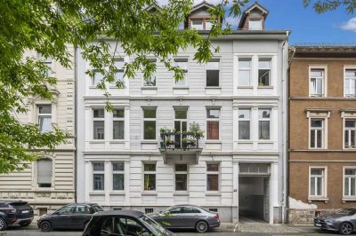 Altbau im Johannesviertel - Eine ganze Etage in 2 Wohnungen geteilt