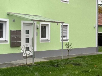 Helle 3 Zimmer Wohnung mit Terrasse, Gartenanteil (BJ 07/23) in Neuendettelsau zu vermieten