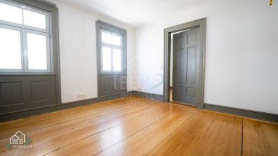 Stilvolle und komfortable 3-Zimmer-Wohnung mit Schlossblick