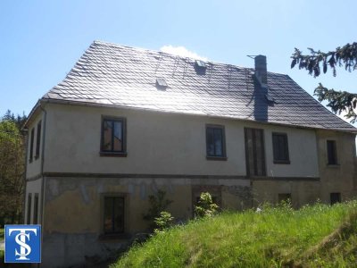 Kulturdenkmal wartet auf Sanierung! Historisches Einfamilienhaus im Zentrum Bobenneukirchen