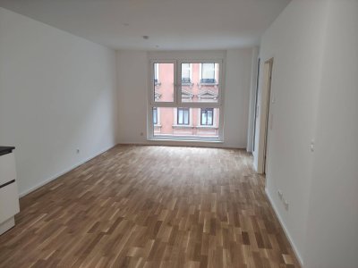 Sonnige 2-Zimmer Neubau Wohnung mit Balkon, ruhige Lage -- Erstbezug