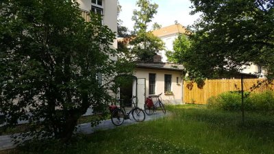 Remise - Atelier / Loft / Lager mit Privatgarten