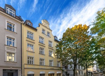 Charmante 5-Zimmer-Dachgeschoss Maisonettewohnung mitten in Schwabing