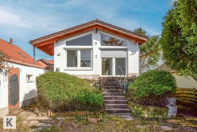 Freistehender Bungalow mit großem Grundstück in sonniger Südlage!