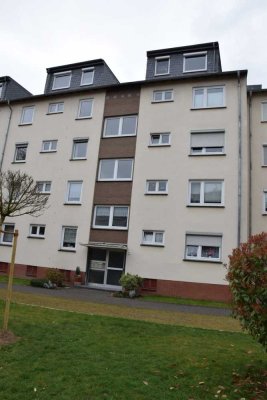 Helle und Frisch Renovierte 3 Zimmer Wohnung mit Einbauküche in Baumberg