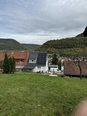 Erstbezug nach Sanierung: ansprechende 2-Zimmer-Terrassenwohnung mit EBK und Balkon in Lichtenstein