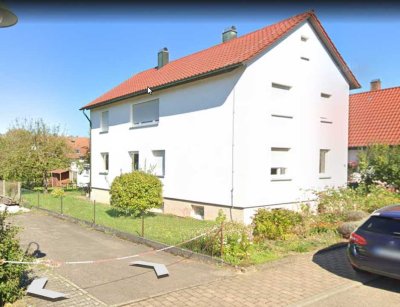 Attraktives 2-Familienhaus mit großem Grundstück in Wäschenbeuren zu verkaufen