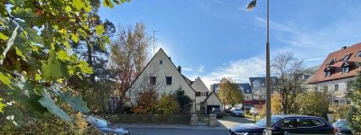 NÜRNBERG-ALTENFURT: GEPFLEGTES 5-ZIMMER-EINFAMILIENHAUS MIT GROSSER TERRASSE UND AUSSENSTELLPLATZ