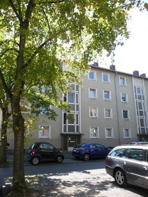3 Zimmer Wohnung mit Balkon - Dreikönigenviertel (E37-3R)