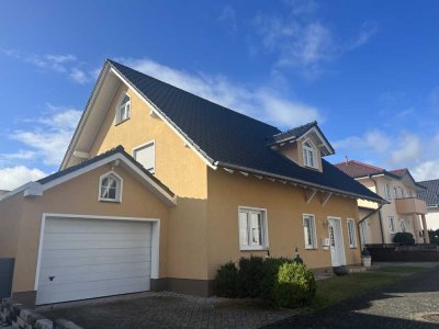 Modernes Einfamilienhaus mit Garage und Sauna zu vermieten!