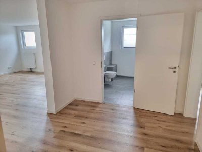 2 Zimmer Wohnung mit Küche  -  info@sonnen-wohnen.de