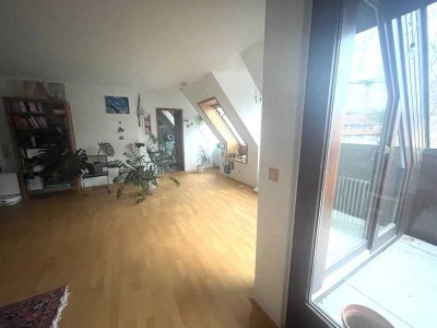 Ruhige 2-Zimmer-Wohnung mit Balkon und EBK in Ulm