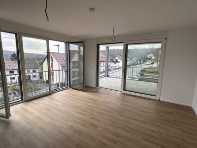 Erstbezug mit Balkon und Einbauküche: Geschmackvolle 3-Zimmer-Wohnung in Neckartailfingen